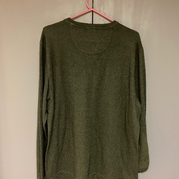 Levis long sleeve shirt - Picture 2 of 3